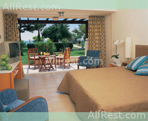 Nissi Beach Holiday Resort 10
